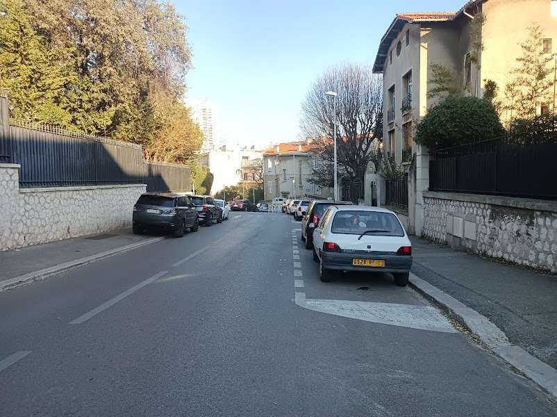 Stationnement sur trottoir