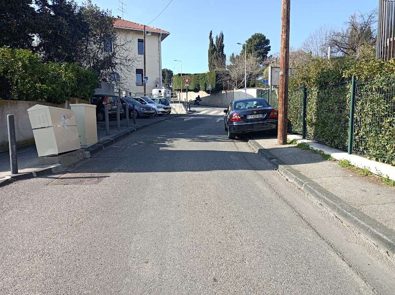 Stationnement sur trottoir