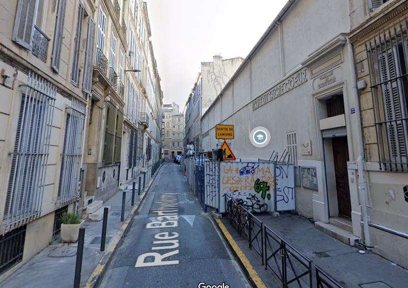 Stationnement gênant fréquent ..